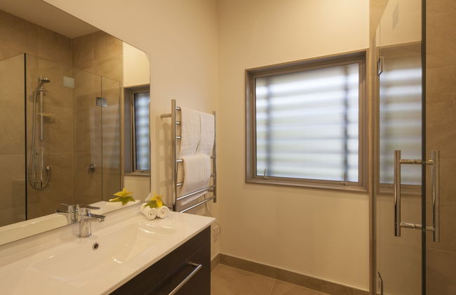 22 Hallenstein Apartments by Staysouth - Photo 42