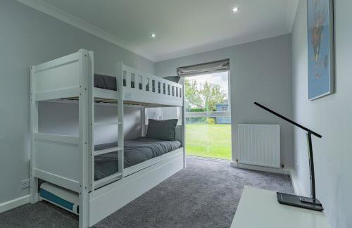 Jodi's Bungalow - Garden and Parking - Foto 37