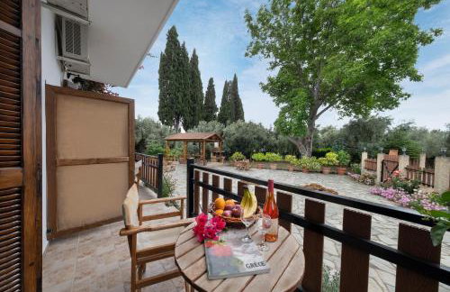 Vergonis Studios - Photo 3