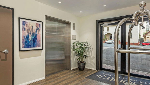 Mantra One Sandy Bay Road - Photo 2, Hall