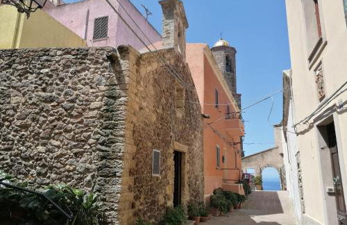 “CIELO E MARE”, CASETTA NEL CUORE DEL BORGO ANTICO / “SKY & SEA”, CHARMING IN THE HEART OF OLD VILLAGE - Foto 40