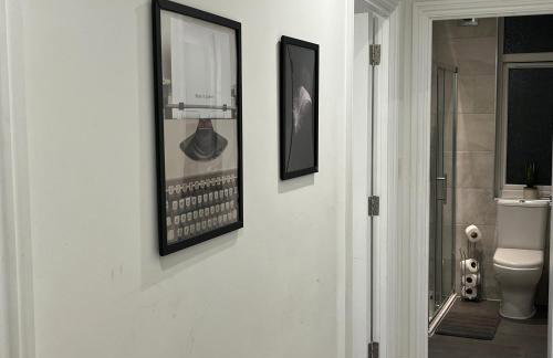 Sleek Sleeps 6 Sunset Views Family friendly - Foto 13