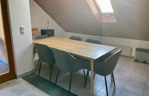 Appartio - Ferienwohnung "Dorfblick" Dachgeschoss - 6 Personen - Netflix - Waschmaschine - Foto 15