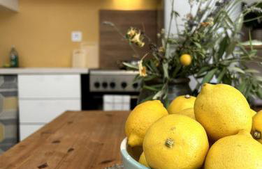 Cozy apartment with private yard - Photo 25