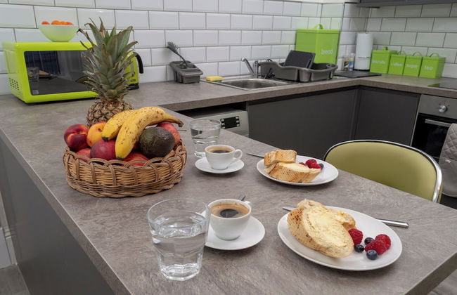 3-bedroom Apartment by Eden Project - Free Parking - Photo 32