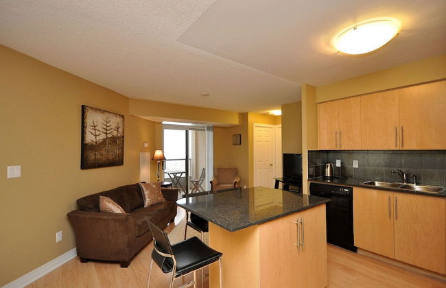 NAPA Furnished Suites - Square One - Photo 6