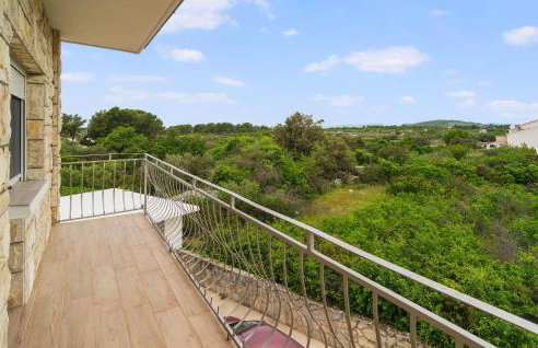 Stunning Apartment In Gornje Selo - Foto 11