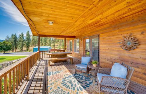 Mtn-View Getaway with Spacious Deck in Republic! - Photo 1