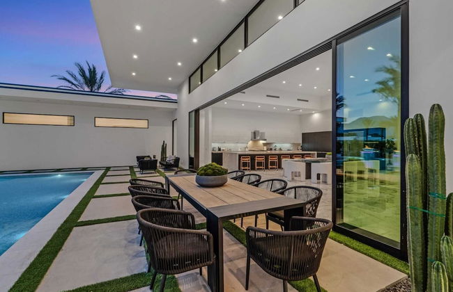 Villa Sleeps 17 w/ Pool, Firepit, Putting Green Bravo Villa 3 by Avantstay - Foto 4