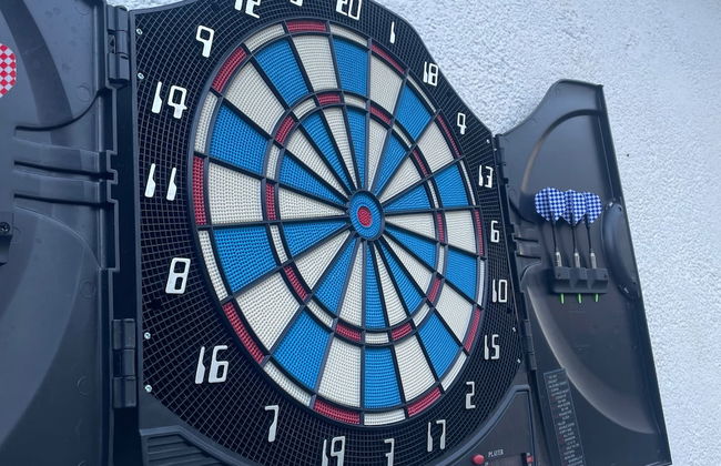 Lovely 10-bed Villa With Private Pool & Garden - Foto 29