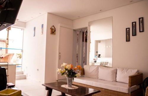 Apartamento com varanda Gourmet na praia da enseada - Foto 10