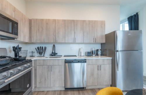 Bright and Bold Escape with NYC Views and Free Parking, Sleeps 9 and 2 Baths - Foto 32