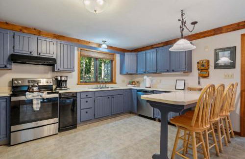 The House on Cranberry - For 8 - Photo 3