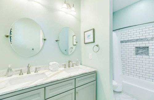 Coral Cottage - Enjoy the Posh Life! Heated Pool, Spa, Fireplace! - Foto 16