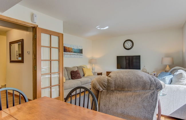 4 BR Country Home in Suburbs W/trails & Parks - Foto 2