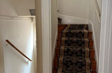 Seattle-Queen Anne--7 BR 3 BA--One Block to SPU - Foto 19