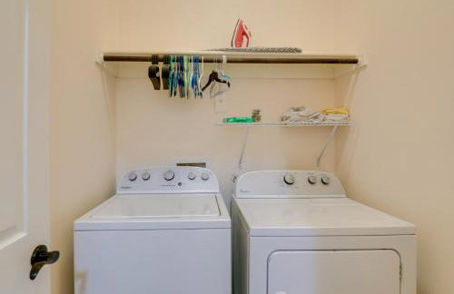 6 Mi to Dtwn Mansfield! Family Getaway with Patio - Foto 23