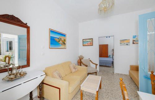 Statis House - Photo 8