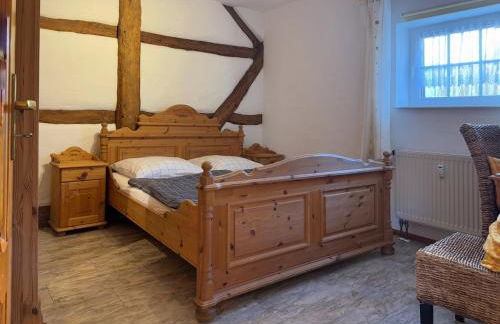 Pretty little apartment with a great view - Photo 8