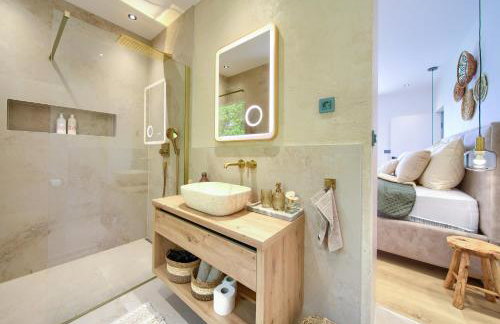 Villa Viverum with heated salt water pool - Photo 25