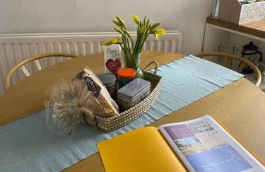 1750's cottage with open fire and beams - Foto 18