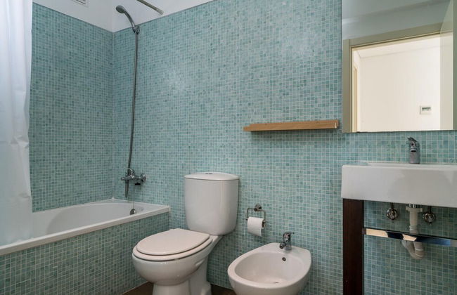 Beautiful Apartment With Terrace and a Pool - Foto 18