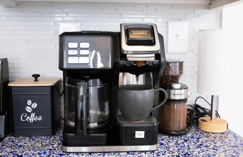 Lovely Victorian Beauty in Heart of Downtown - Foto 29