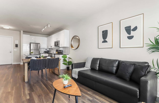 Huntington Apartments near Huntington Metro - We Host - Photo 59