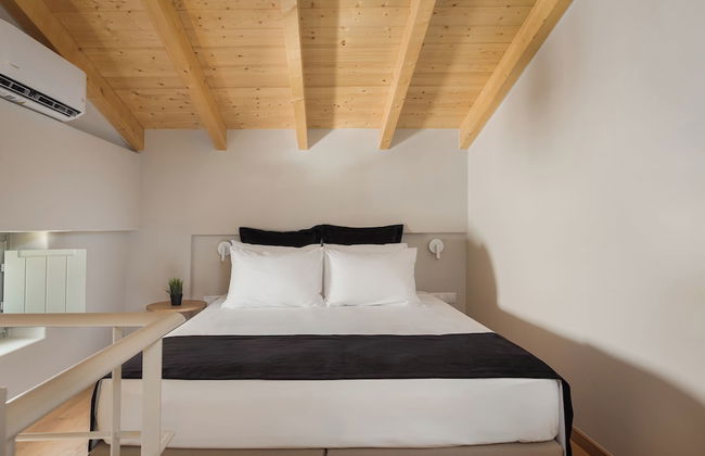 Yerma Suites Limeni - Photo 15