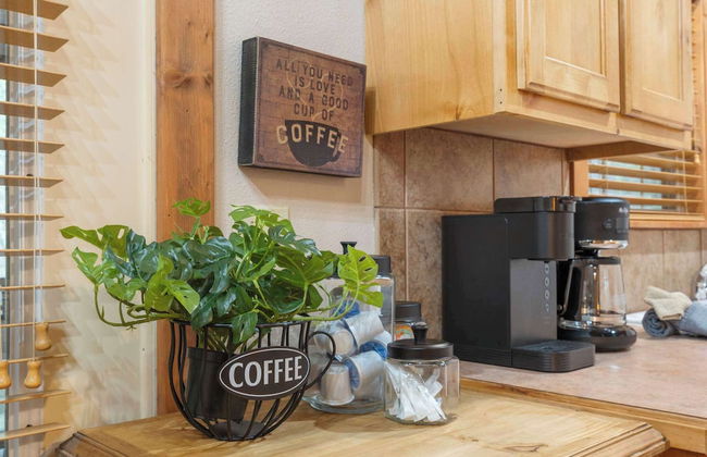 Simons Treetop Cabin 2 BDR in Popular Resort! - Photo 15