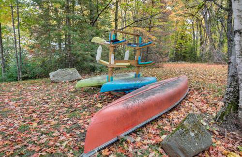 Impressive Presque Isle Lake House with Water Access - Foto 34