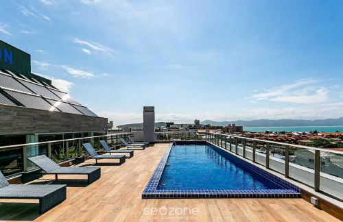 ELUs - Building with Rooftop Pool 350m from the Beach! - Photo 1