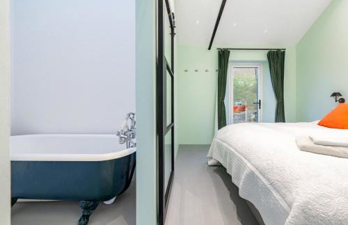 Funzi- Private Norfolk Retreat dog friendly garden - Photo 2