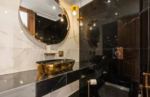 New! Trendy 5BR with Garden and Parking near Wimbledon - Foto 24