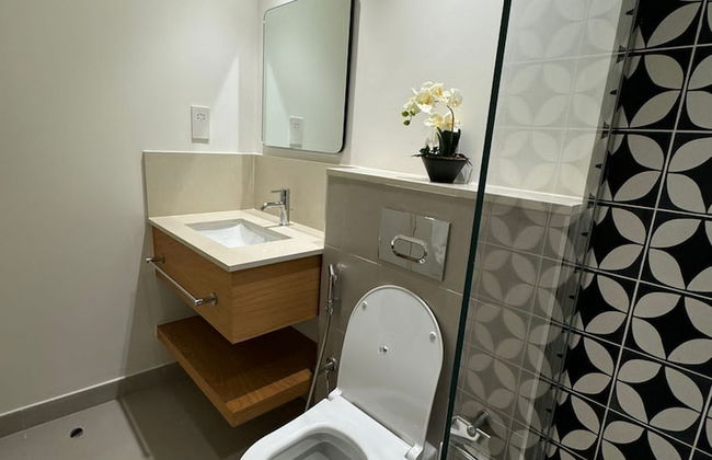 Magnificent GolfVille PoolView 2bedroom - Photo 28