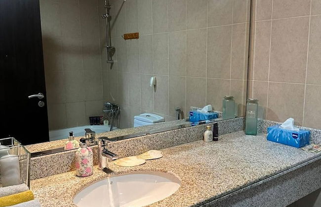 Luxurious 1 Bedroom Apartment in Red Residency Sport City Dubai - Photo 11