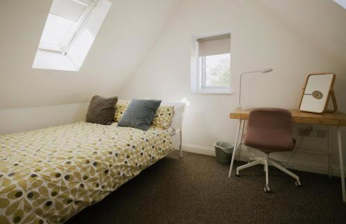 Coach House - Photo 23