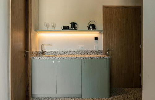 FOS Luxury Suites - Photo 67