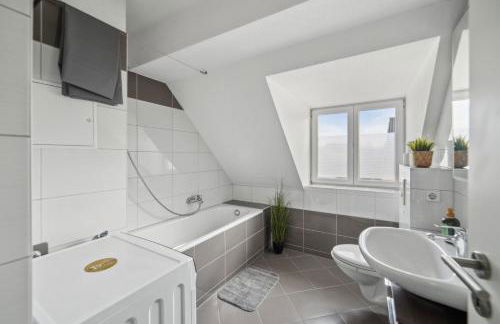 Larooms Merseburg - Apartment NS03 - 2 Zimmer - 4 Betten - Waschmaschine - Parkplatz - Balkon - Foto 10