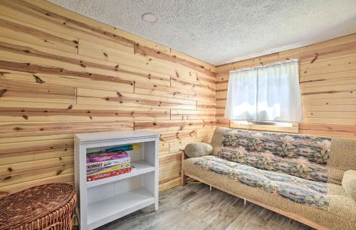 Charming Houghton Lake Cottage with Backyard! - Photo 16