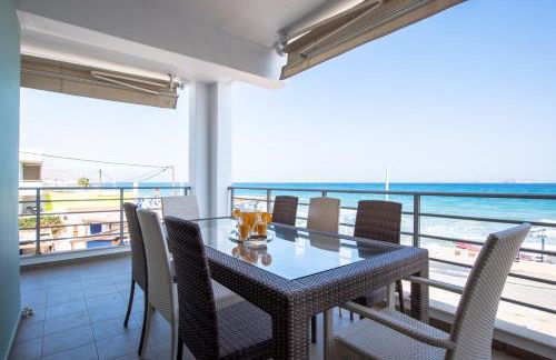 White Crystal Beachfront Apartment - Photo 1