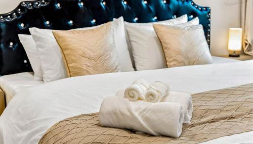 Spacious 6BR Stay with Parking and Near DTLA - Foto 2