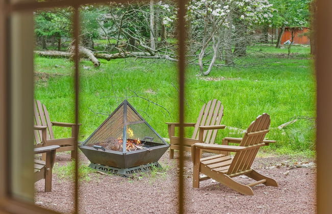 Bear Paw Lodge by Avantstay Hot Tub Deck Fire Pit - Foto 49