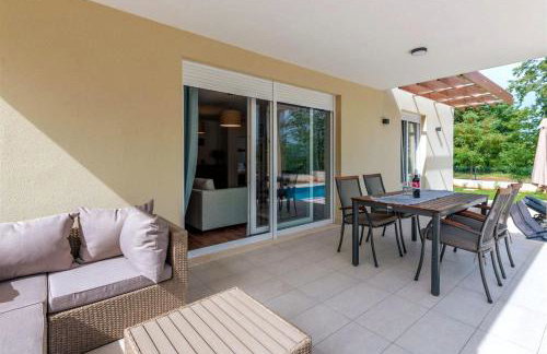 Villa Grace, a romantic single story villa with a pool - Foto 24