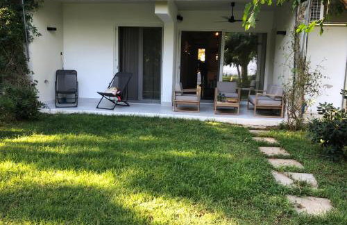 Ανεμπόδιστη Θέα με Κήπο και Πισίνα - Foto 27