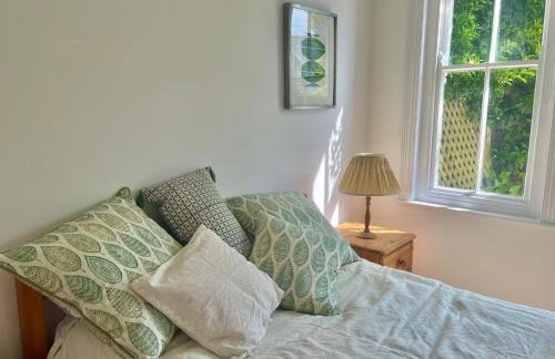 The Moorings - Just a few metres from the sea! - Photo 15