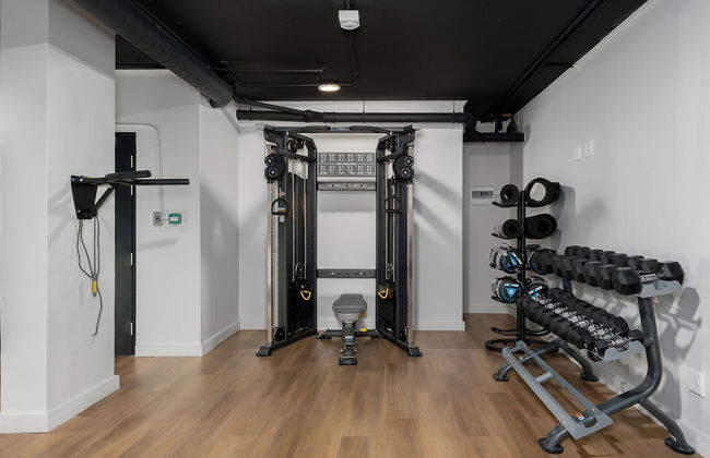 The Tokyo 003 - Photo 16