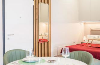 Tiny House Tower - Photo 39