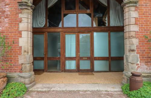 Diamond Lodge - Photo 3