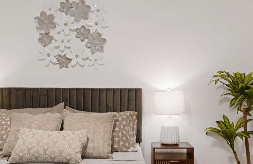 New Elmhurst Gem - Game Room & Amazing Yard - Foto 26